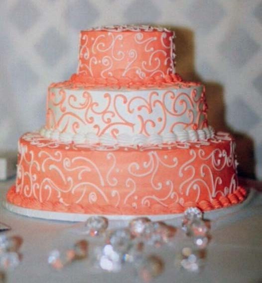 VIVIAN A Wedding Cake